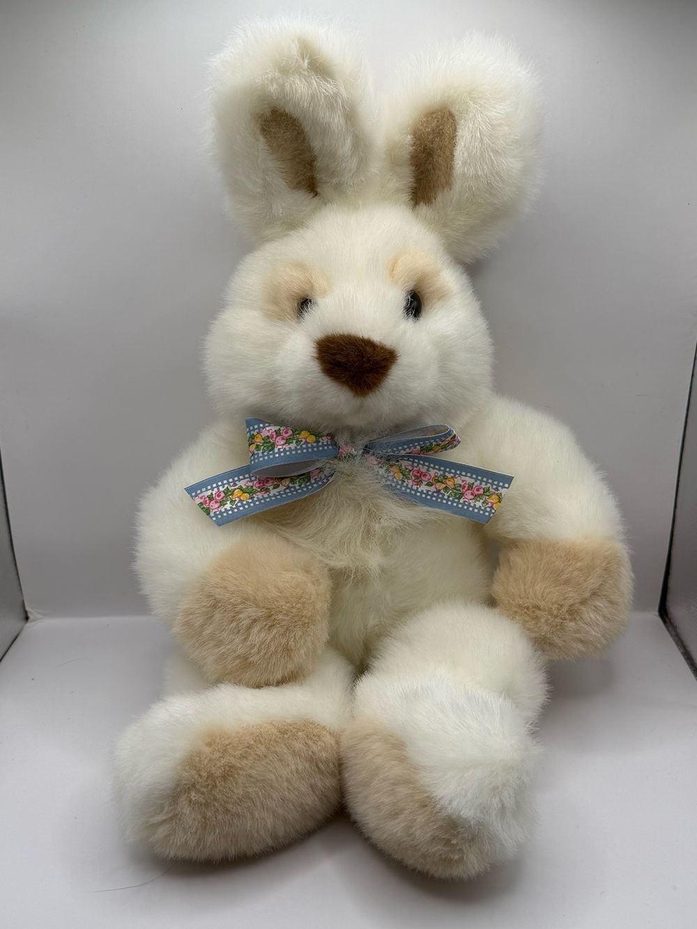 Vintage Commonwealth Adorable Easter Bunny Plush Stuffed Animal Bunny